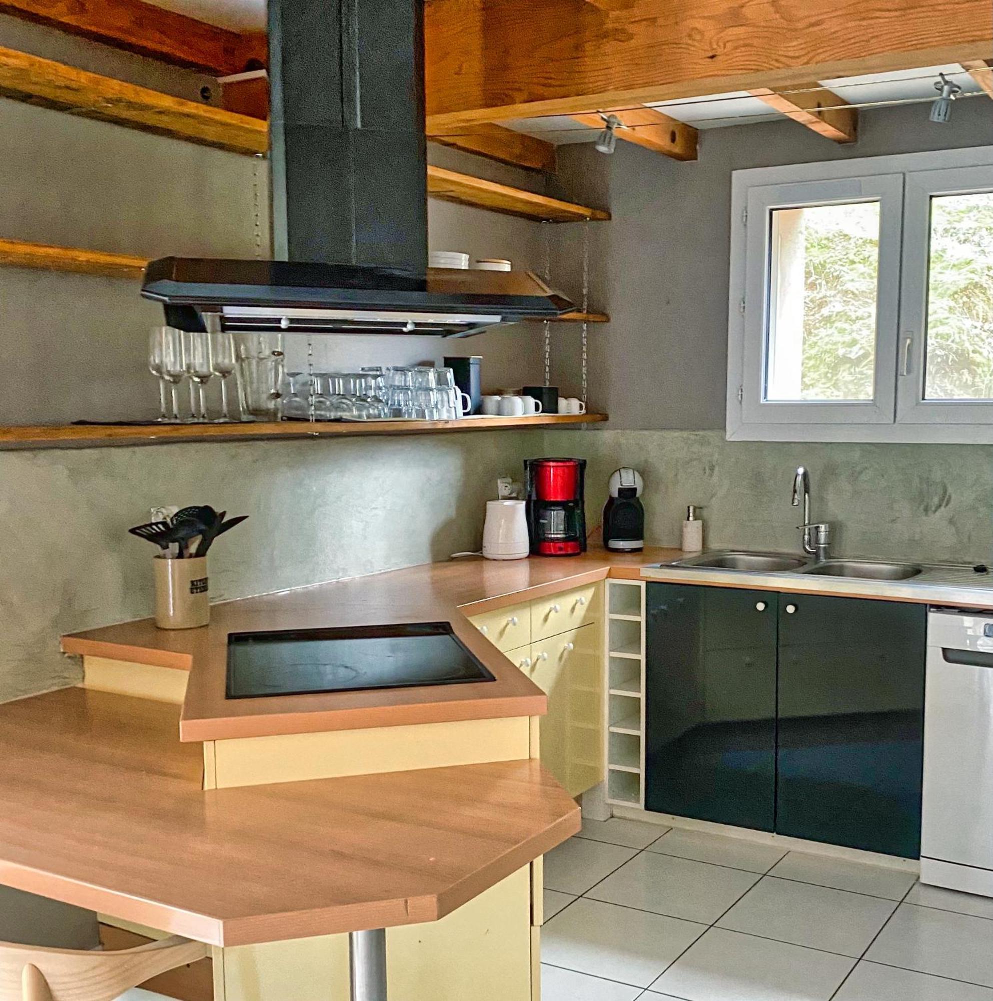 Classe 3* Dans Magnifique Bastide Provencale Apartment Auriol